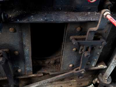 e sportelli del forno e delle vasche appaiono invece in buono stato, bisognosi pi� che altro di pulizia e manutenzione
